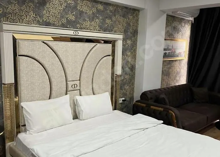 Aymira Pangalti Istanboel